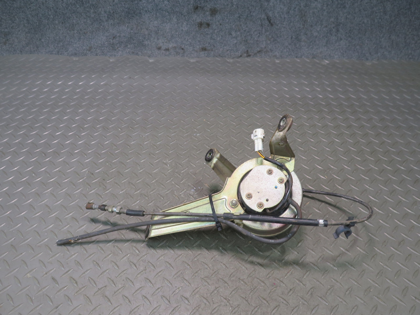 86-92 Toyota Supra MA70L Cruise Control Speed Actuator Unit w Cable OEM