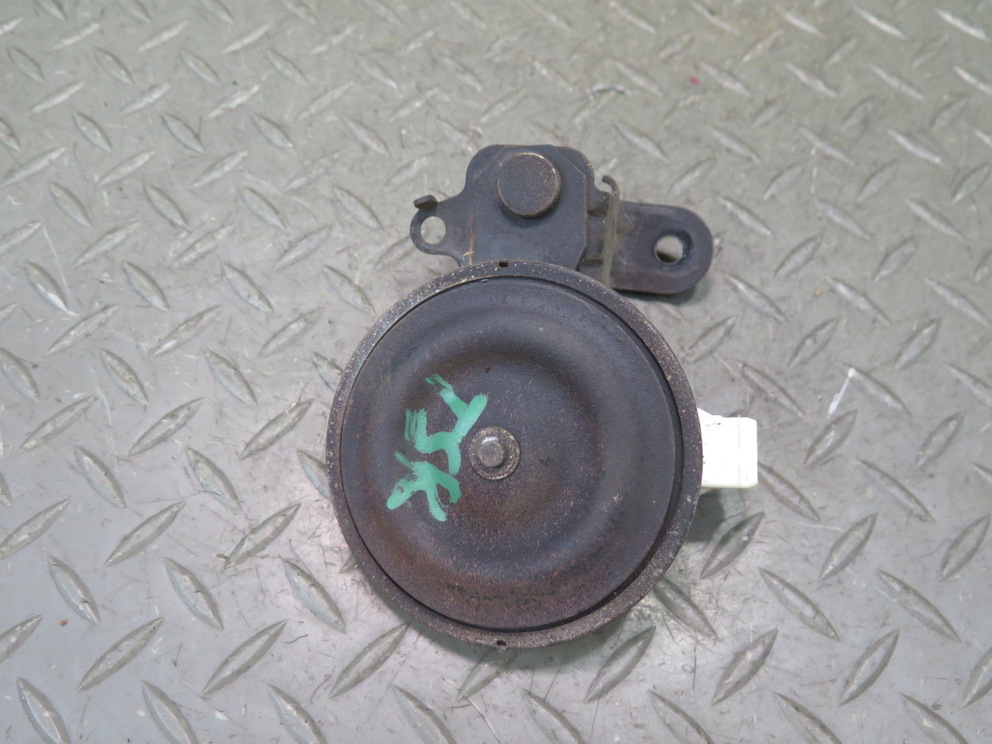 86-92 Toyota Supra MA70L Alarm Horn Siren 86510-14250 OEM
