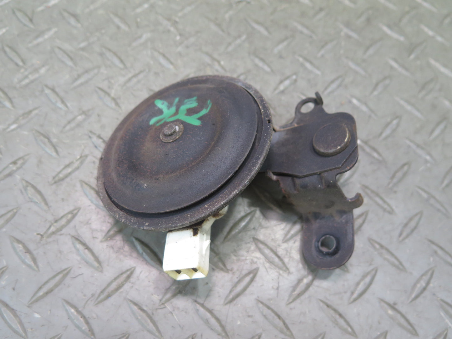 86-92 Toyota Supra MA70L Alarm Horn Siren 86510-14250 OEM