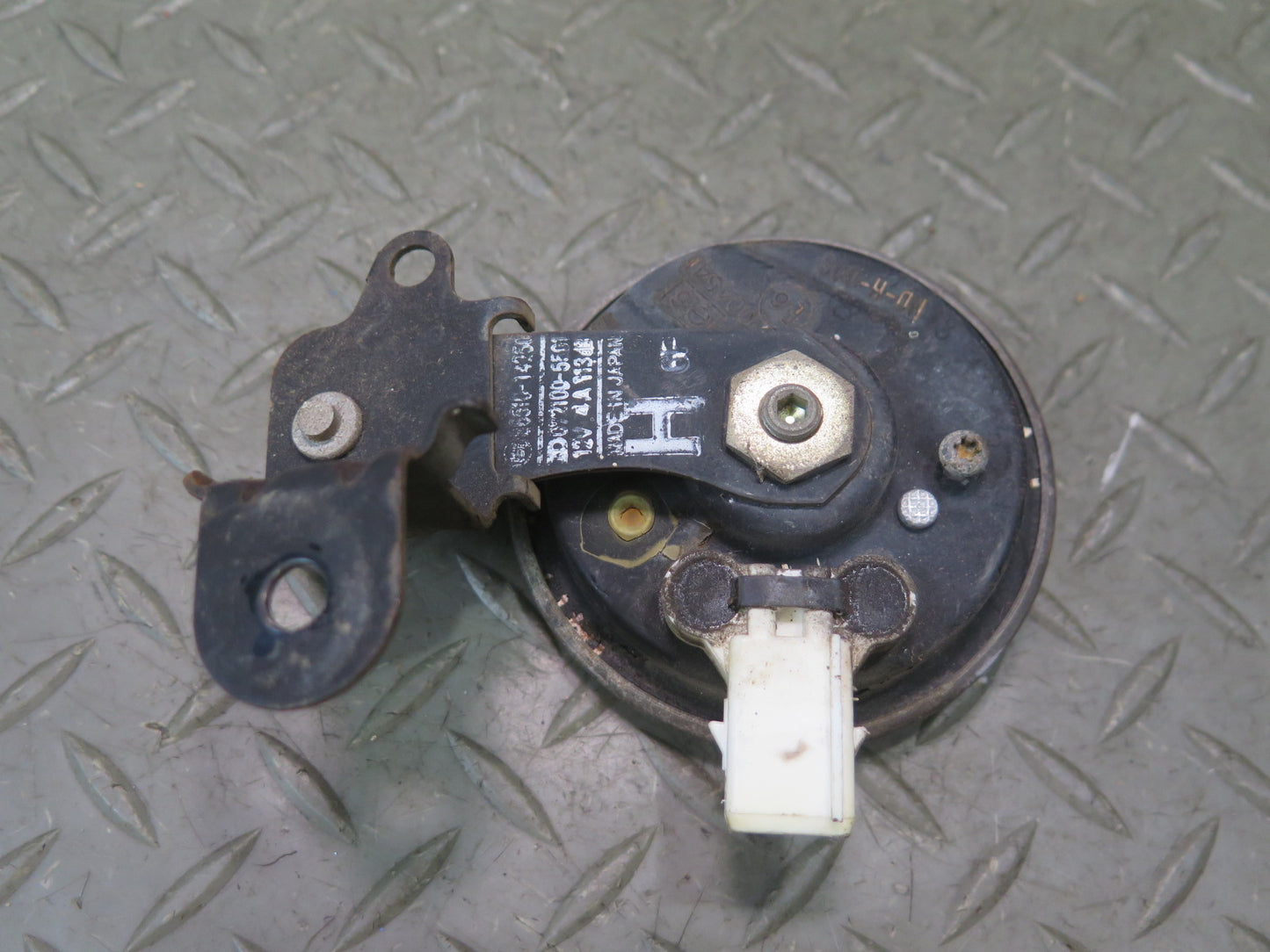 86-92 Toyota Supra MA70L Alarm Horn Siren 86510-14250 OEM