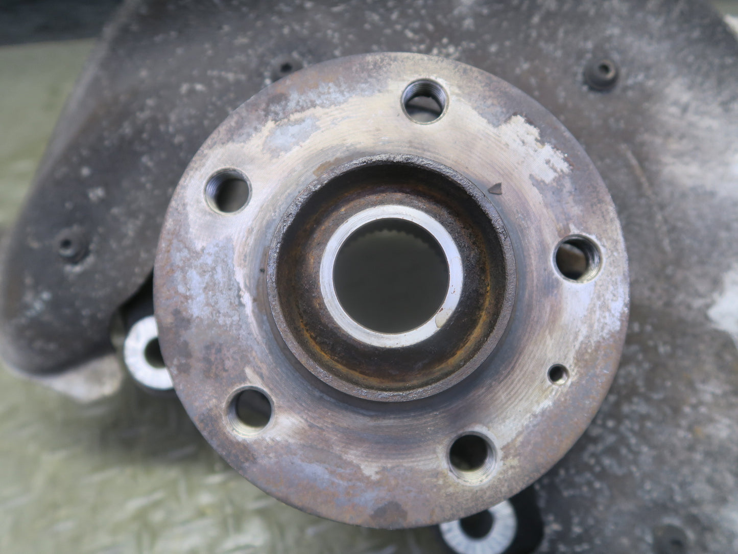 10-12 Audi B8 A5 S5 AWD Front Right Spindle Knuckle Wheel Hub 81K Miles OEM