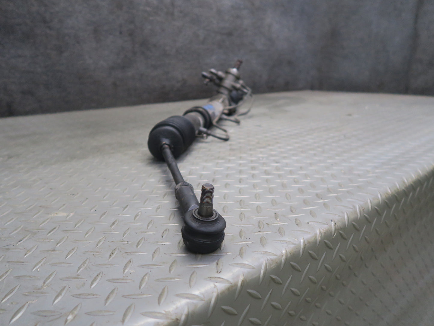 96-98 Nissan Stagea WGC34 RB25DE RB20E RWD NA Power Steering Rack AND Pinion OEM
