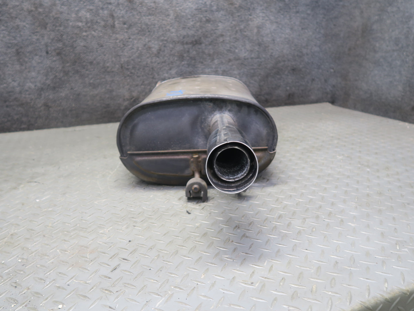 96-98 Nissan Stagea WGC34 RWD RB25DE NA Rear Exhaust Muffler 33K Miles OEM