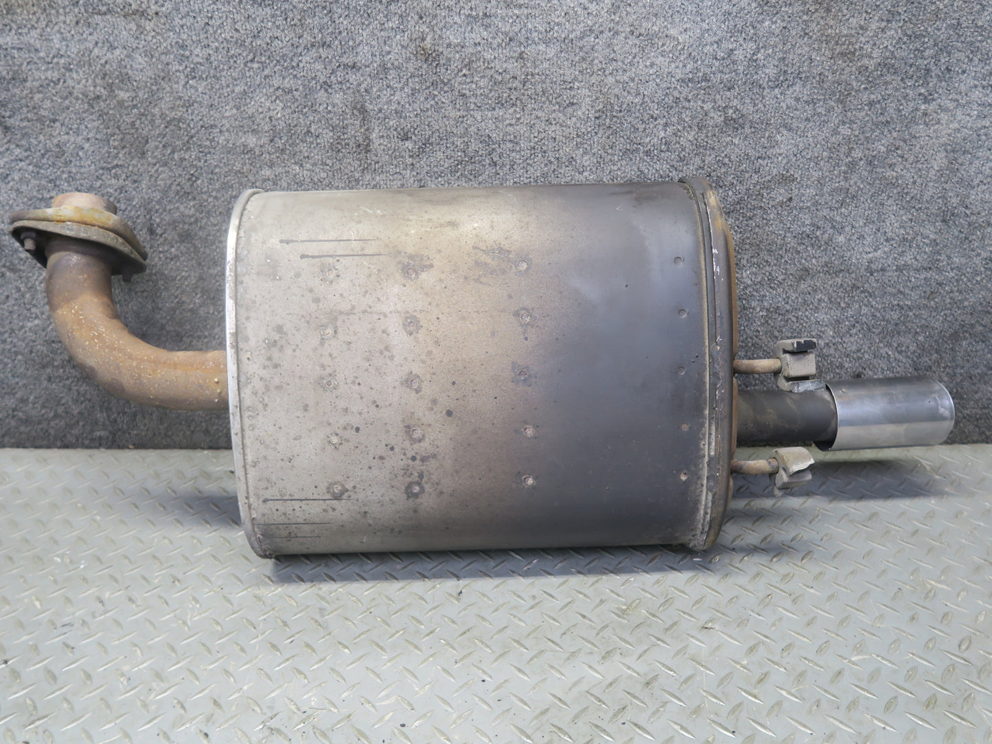 96-98 Nissan Stagea WGC34 RWD RB25DE NA Rear Exhaust Muffler 33K Miles OEM