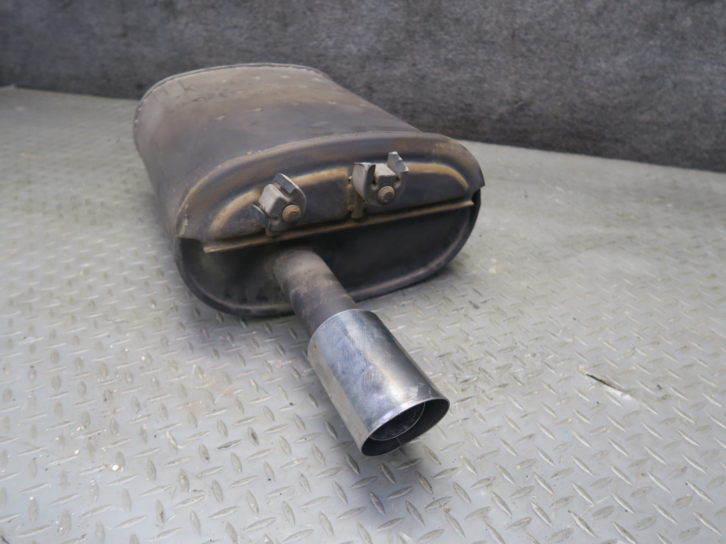 96-98 Nissan Stagea WGC34 RWD RB25DE NA Rear Exhaust Muffler 33K Miles OEM