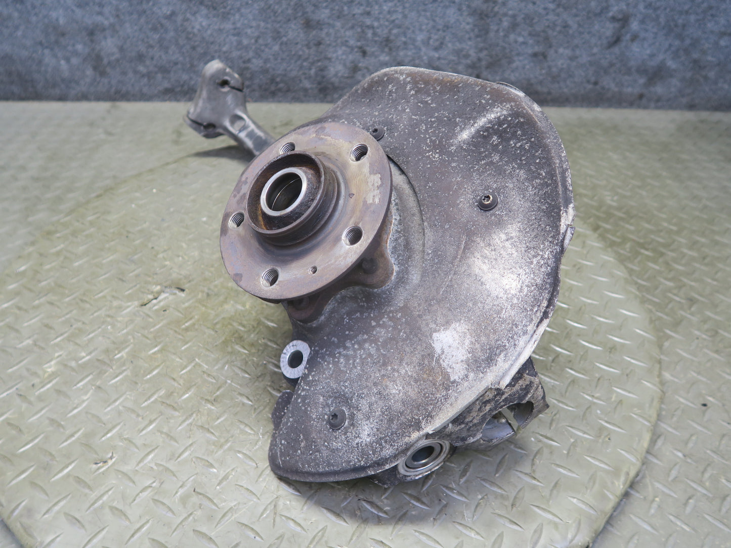 10-12 Audi B8 A5 S5 AWD Front Right Spindle Knuckle Wheel Hub 81K Miles OEM