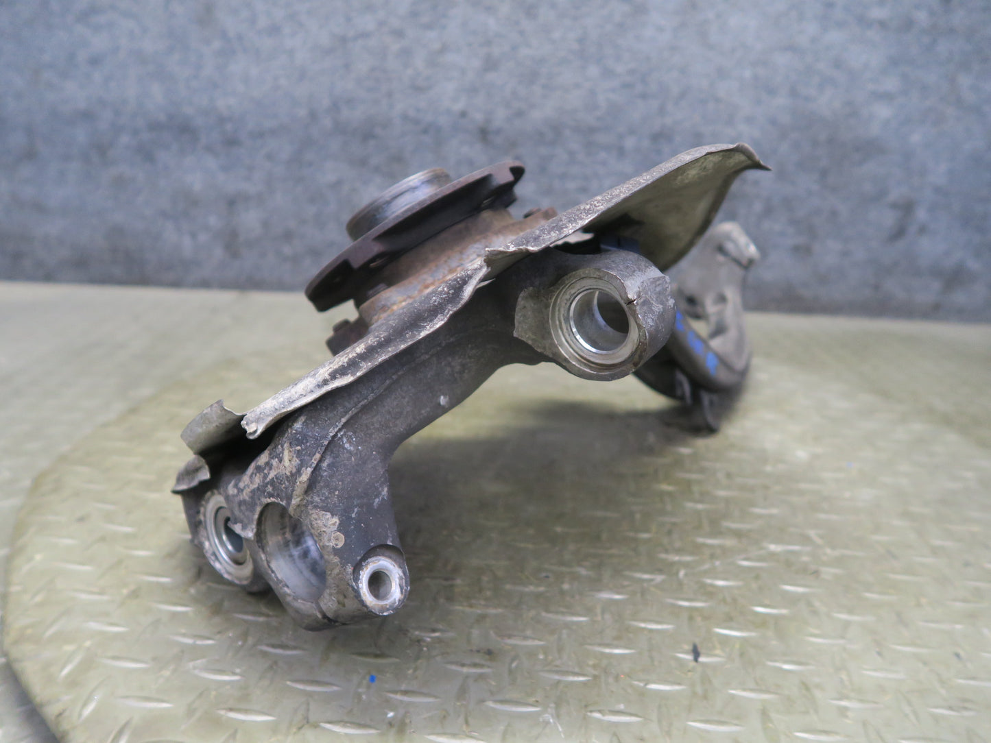 10-12 Audi B8 A5 S5 AWD Front Right Spindle Knuckle Wheel Hub 81K Miles OEM