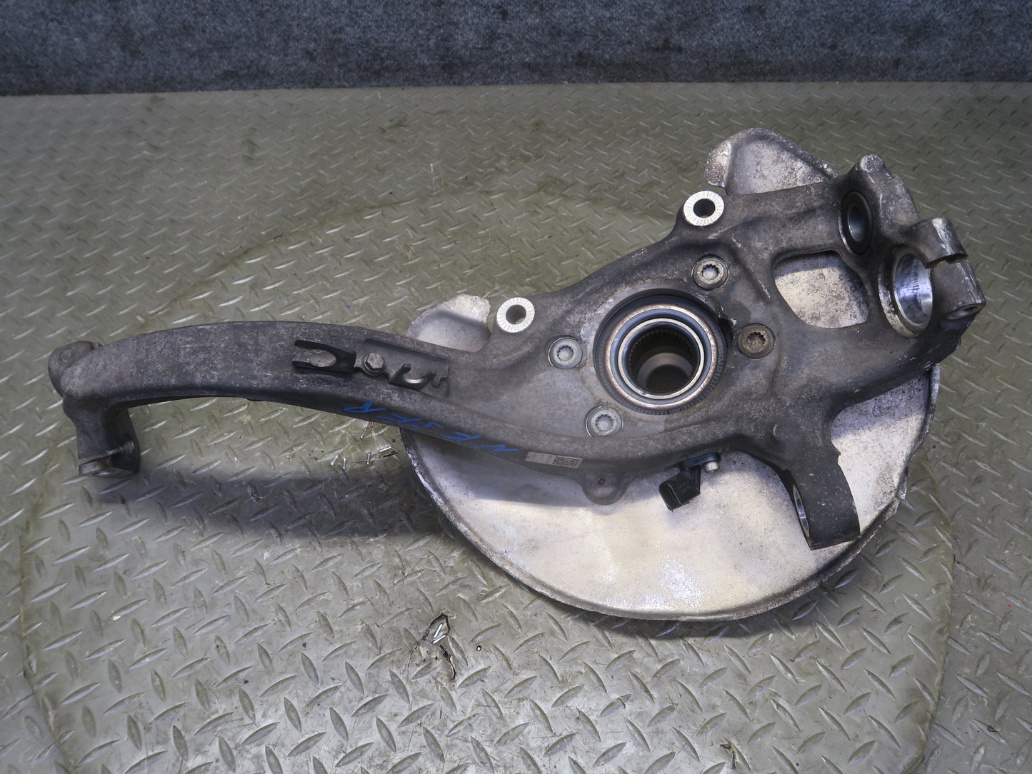 10-12 Audi B8 A5 S5 AWD Front Right Spindle Knuckle Wheel Hub 81K Miles OEM