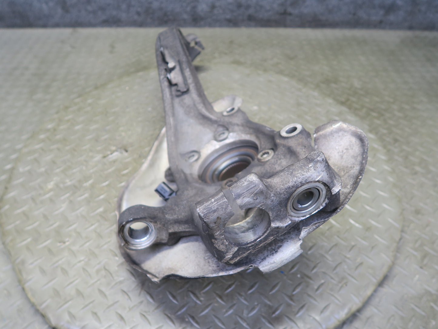 10-12 Audi B8 A5 S5 AWD Front Right Spindle Knuckle Wheel Hub 81K Miles OEM