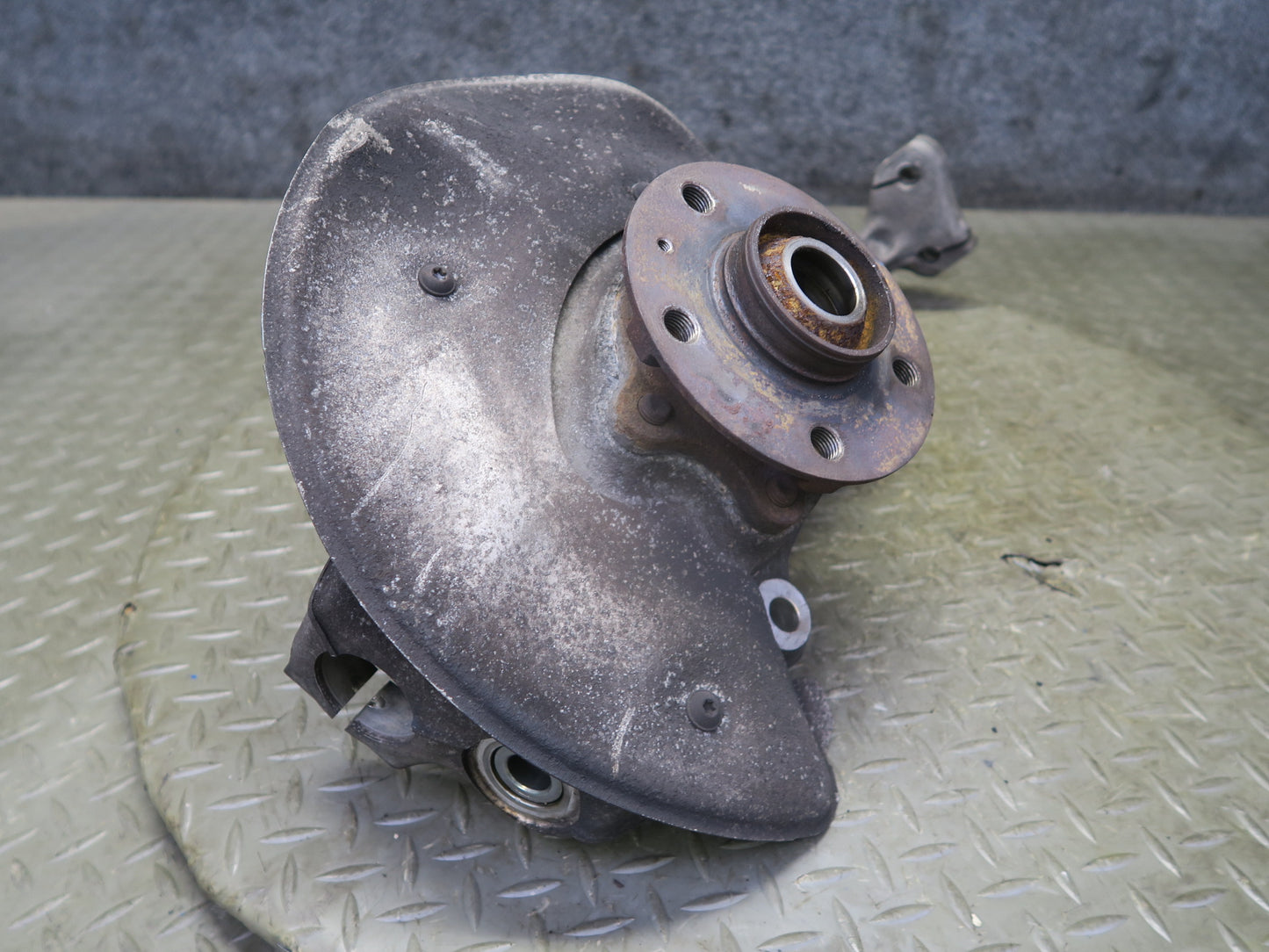 10-12 Audi B8 A5 S5 AWD Front Left Spindle Knuckle Wheel Hub 81K Miles OEM