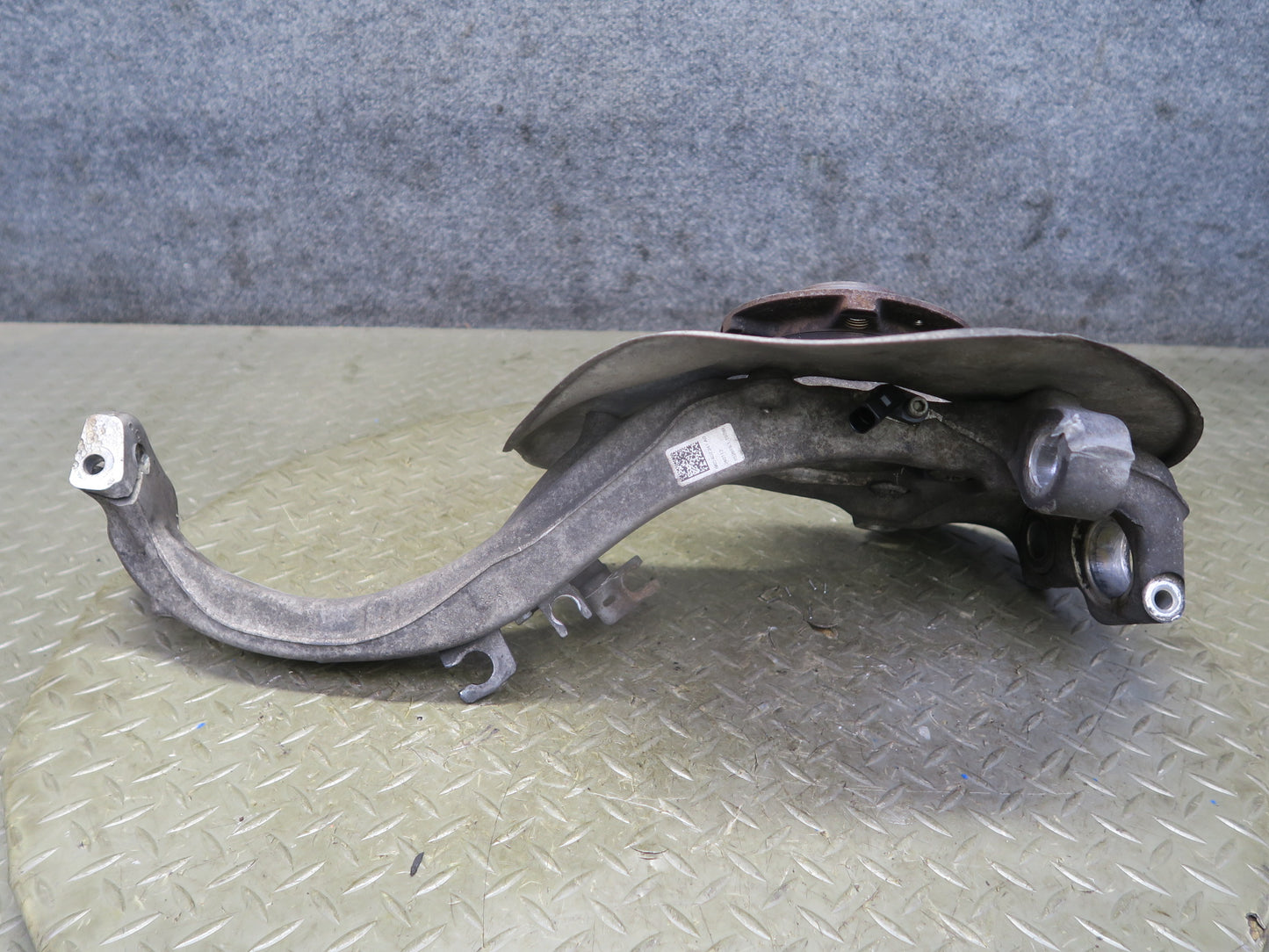 10-12 Audi B8 A5 S5 AWD Front Left Spindle Knuckle Wheel Hub 81K Miles OEM