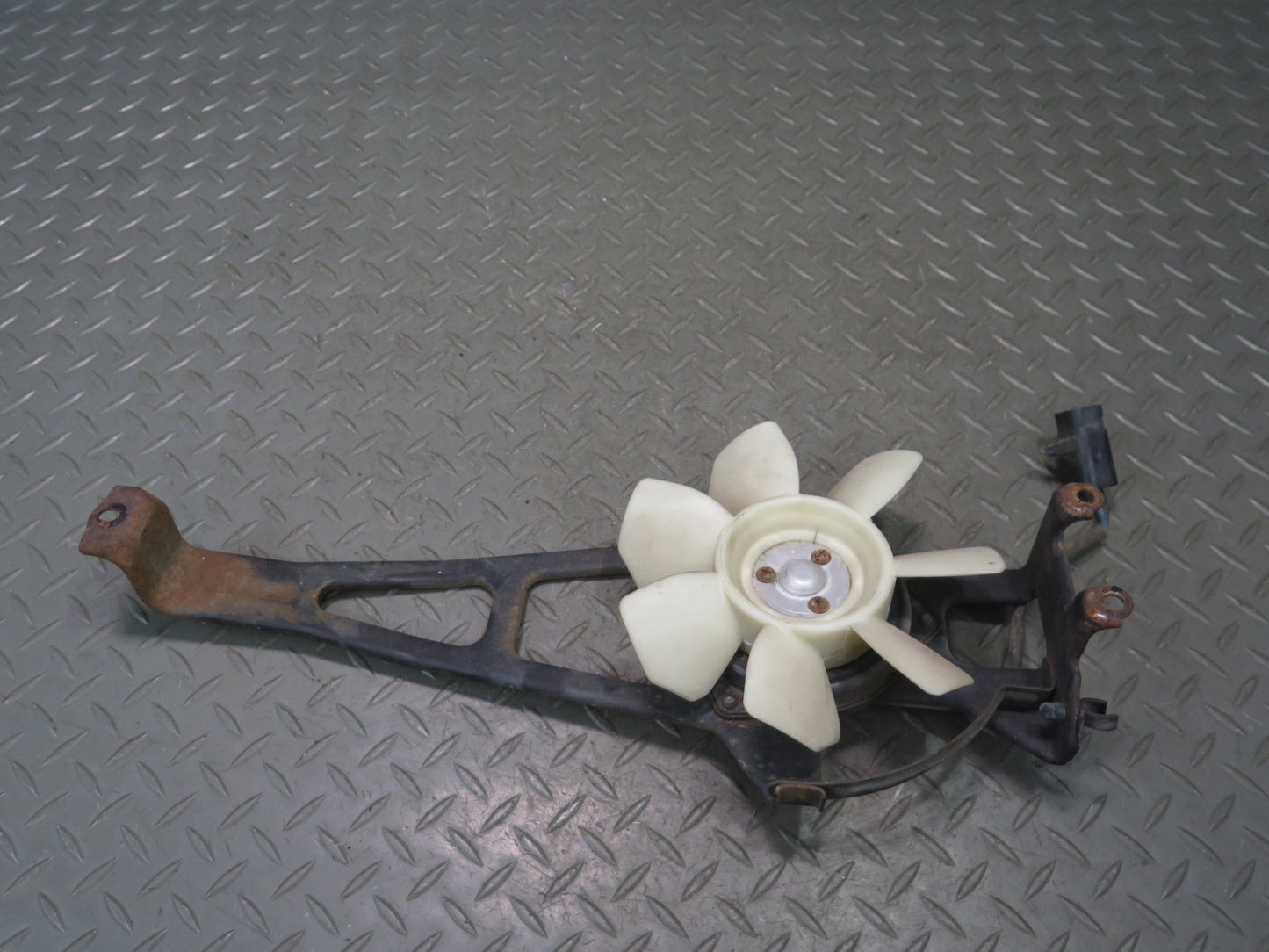 86-88 Toyota Supra MA70L 7MGE Engine Radiator Cooling Fan Motor  OEM