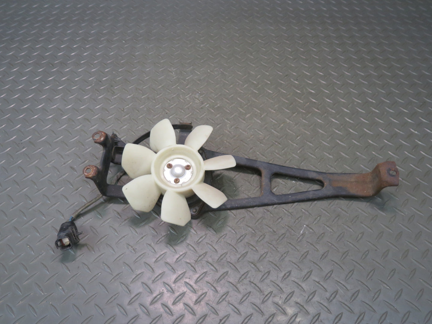 86-88 Toyota Supra MA70L 7MGE Engine Radiator Cooling Fan Motor  OEM