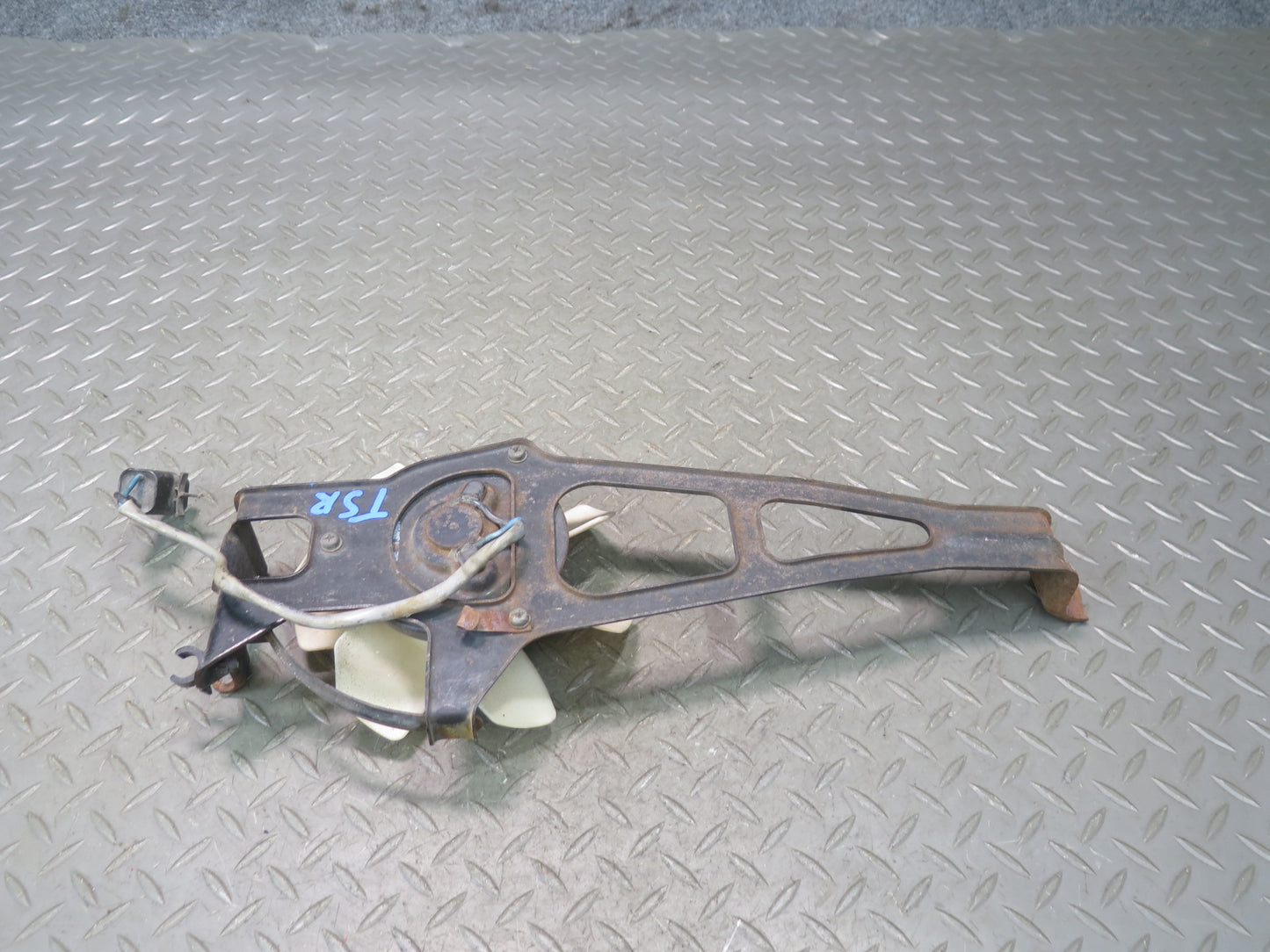 86-88 Toyota Supra MA70L 7MGE Engine Radiator Cooling Fan Motor  OEM