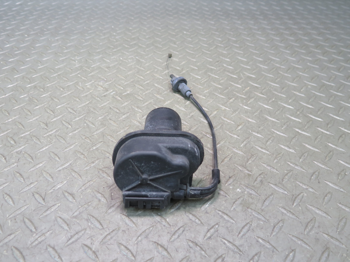 96-99 BMW E36 328IC Throttle Body Actuator Motor 1163163 OEM