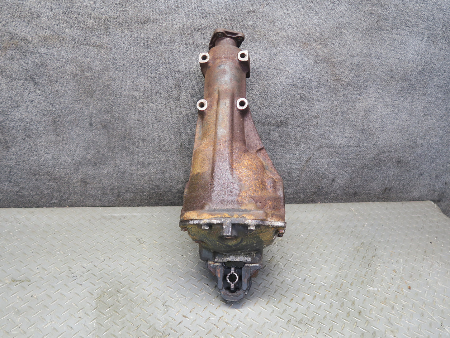 1983 Datsun Nissan 280ZX S130 AT Turbo Rear Differential Carrier 3.545 Ratio OEM