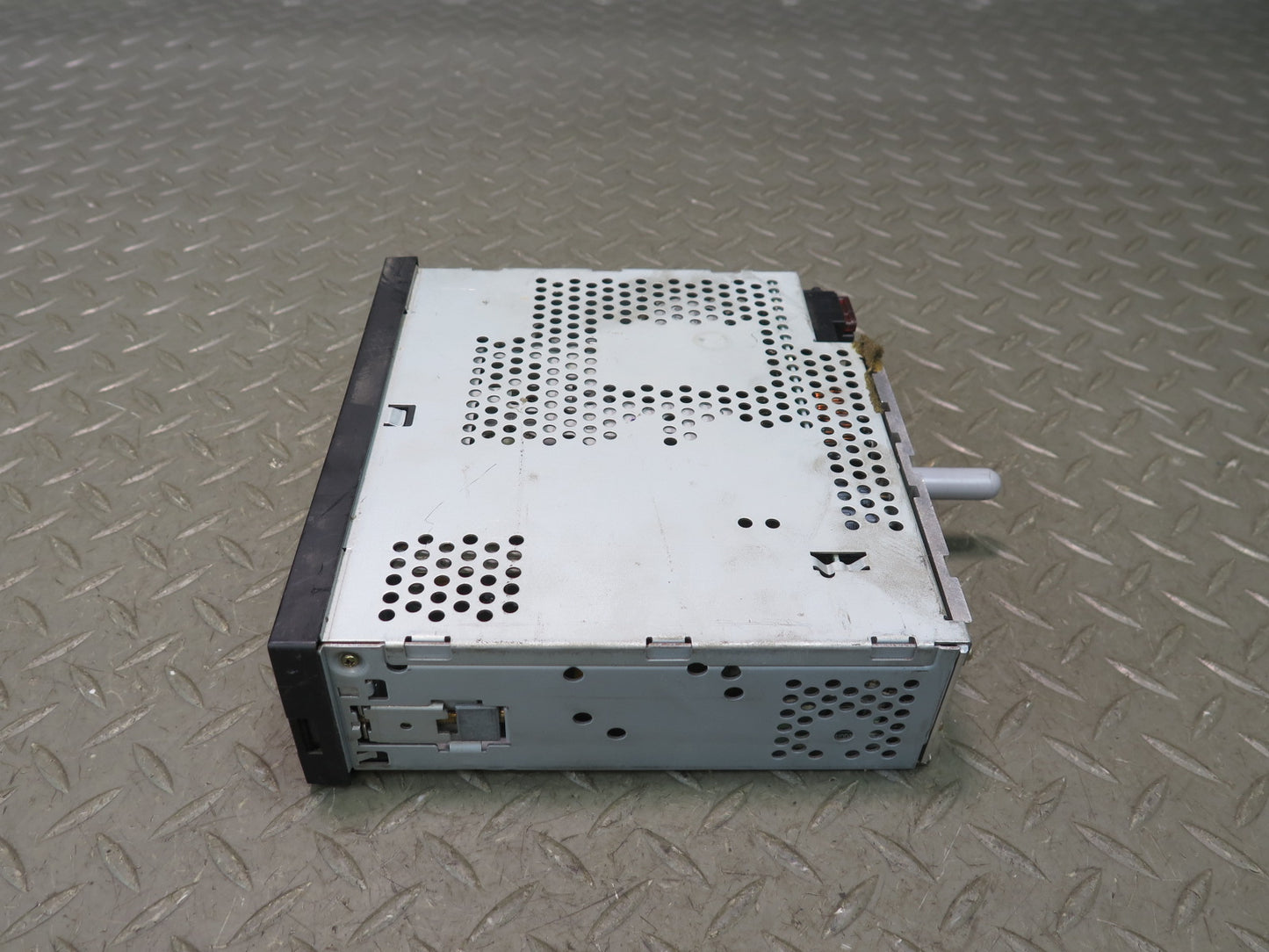 96-99 BMW E36 328iC Car Stereo Radio Cassette Player 8364944 OEM