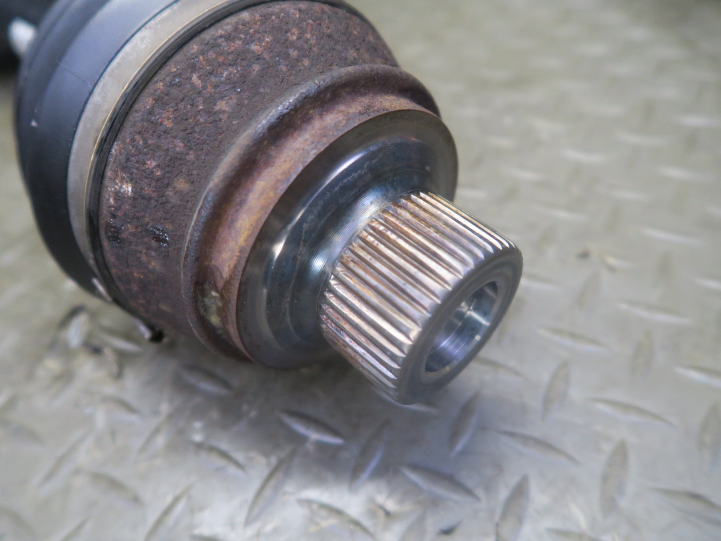 08-17 Audi 8T A5 S5 AWD Front Right Axle Half Shaft 8K0407271Q 81K Miles OEM