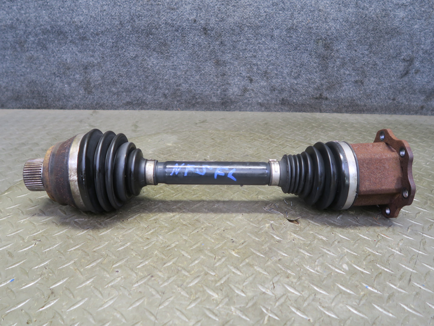 08-17 Audi 8T A5 S5 AWD Front Left Axle Half Shaft 8K0407271Q 81K Miles OEM