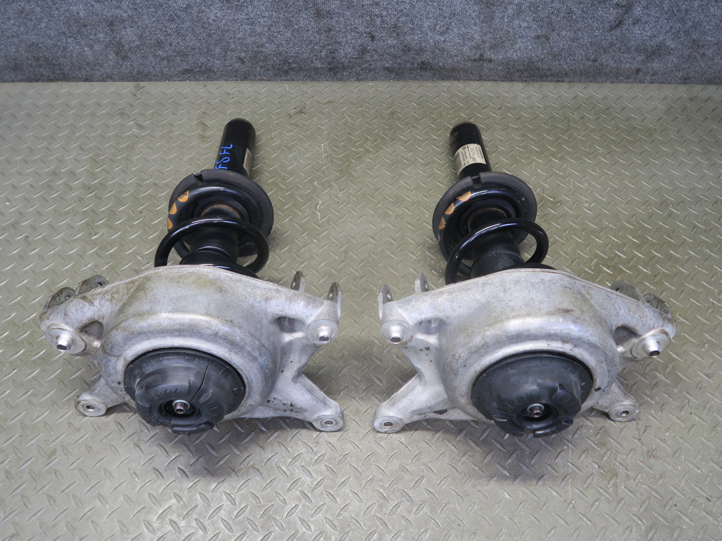 08-12 Audi 8T S5 4.2L Coupe Front Left & Right Strut Shock Absorber Set 81K OEM