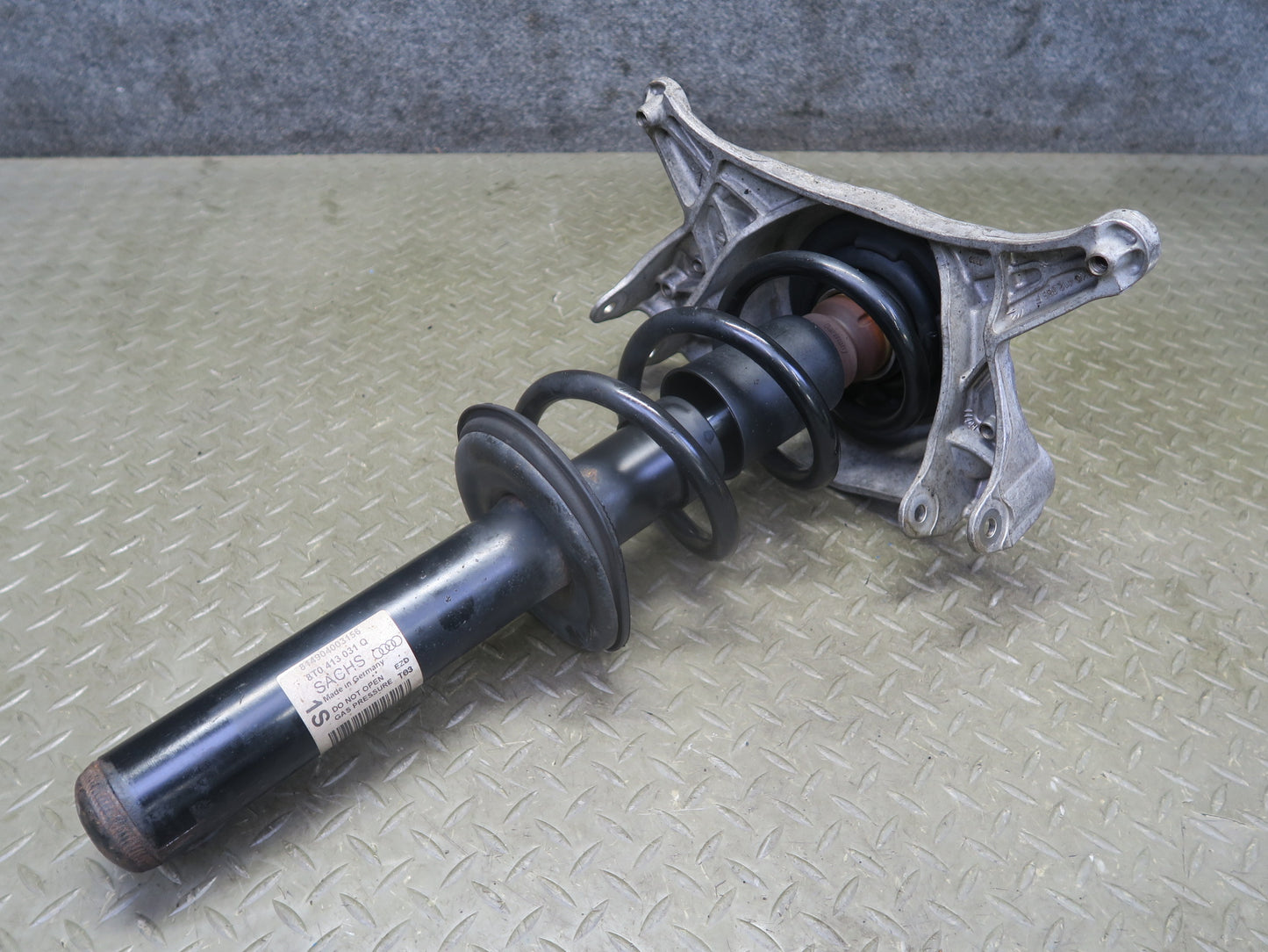 08-12 Audi 8T S5 4.2L Coupe Front Left & Right Strut Shock Absorber Set 81K OEM