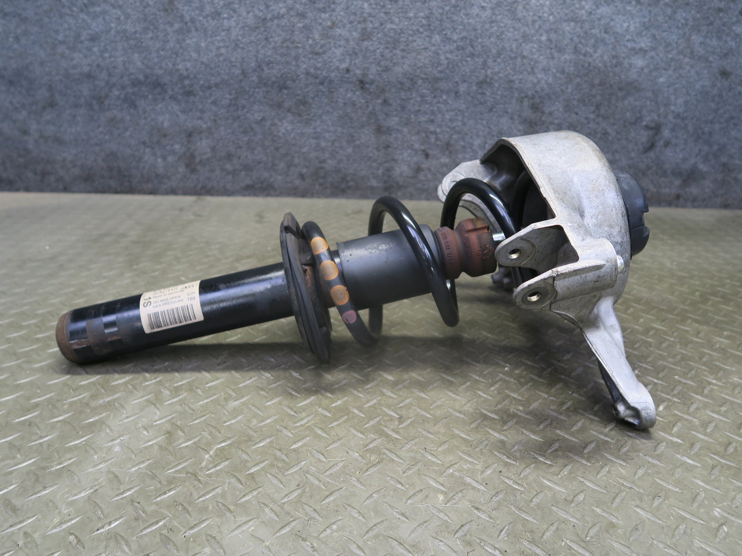 08-12 Audi 8T S5 4.2L Coupe Front Left & Right Strut Shock Absorber Set 81K OEM