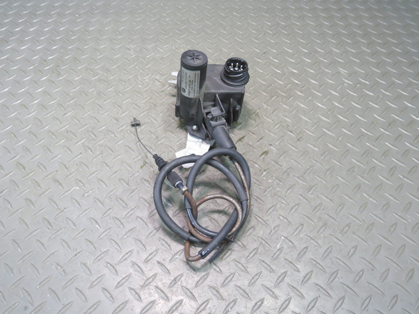 95-99 BMW E36 328iC Cruise Control Actuator Motor 8360043 OEM