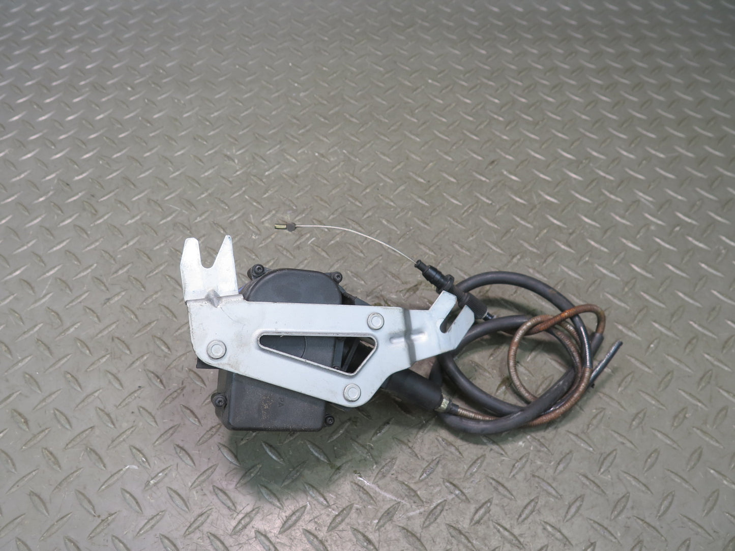 95-99 BMW E36 328iC Cruise Control Actuator Motor 8360043 OEM