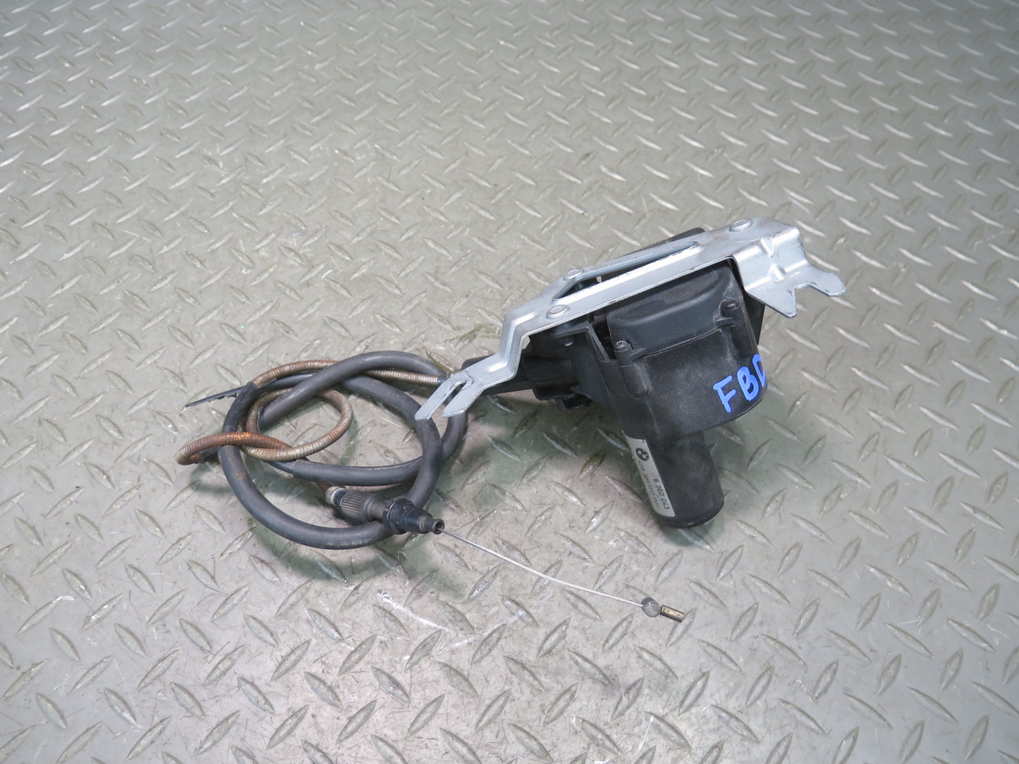 95-99 BMW E36 328iC Cruise Control Actuator Motor 8360043 OEM