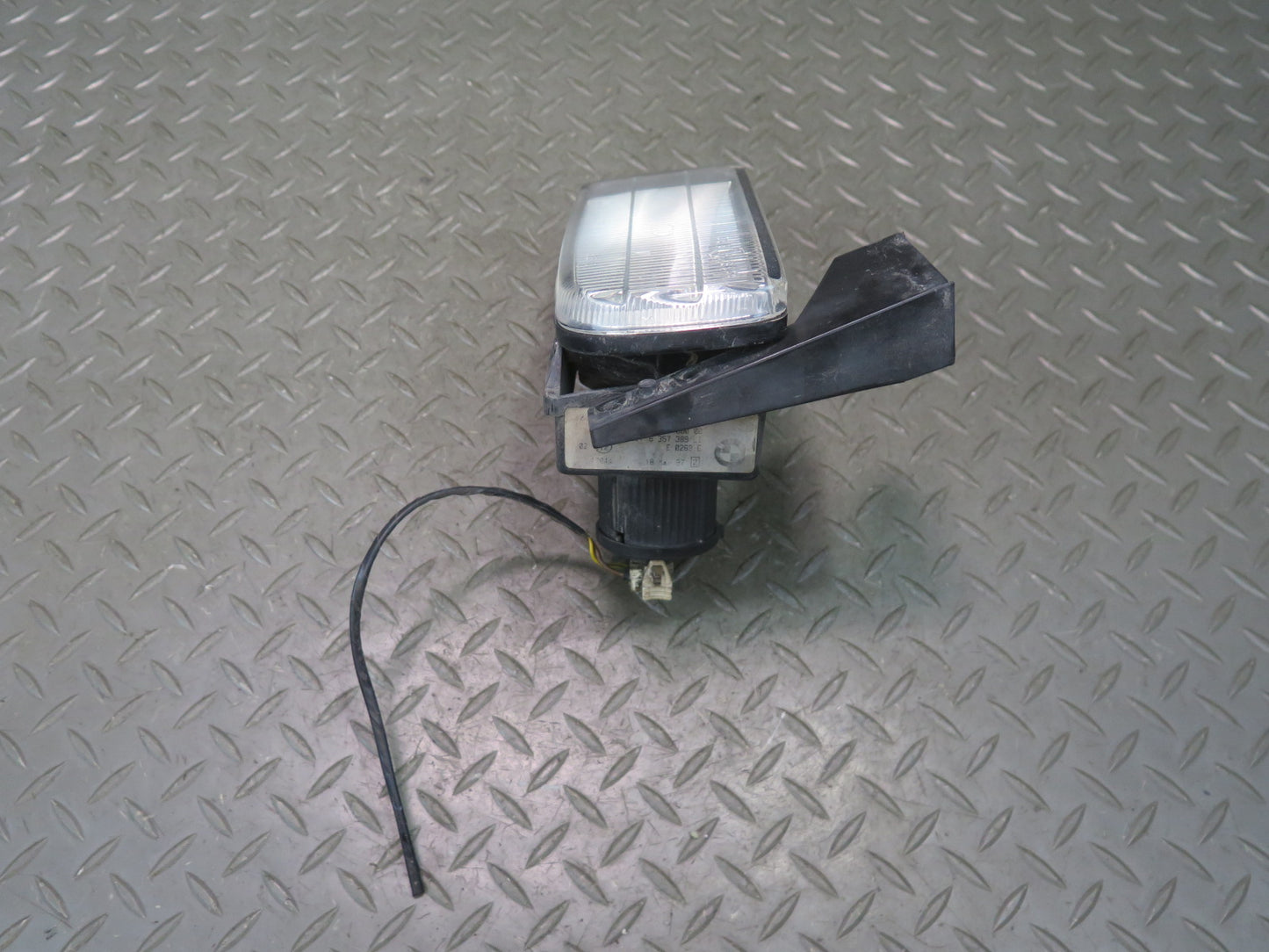 96-99 BMW E36 328iC Set of 2 Front Left Fog Light Lamp 8357389 OEM