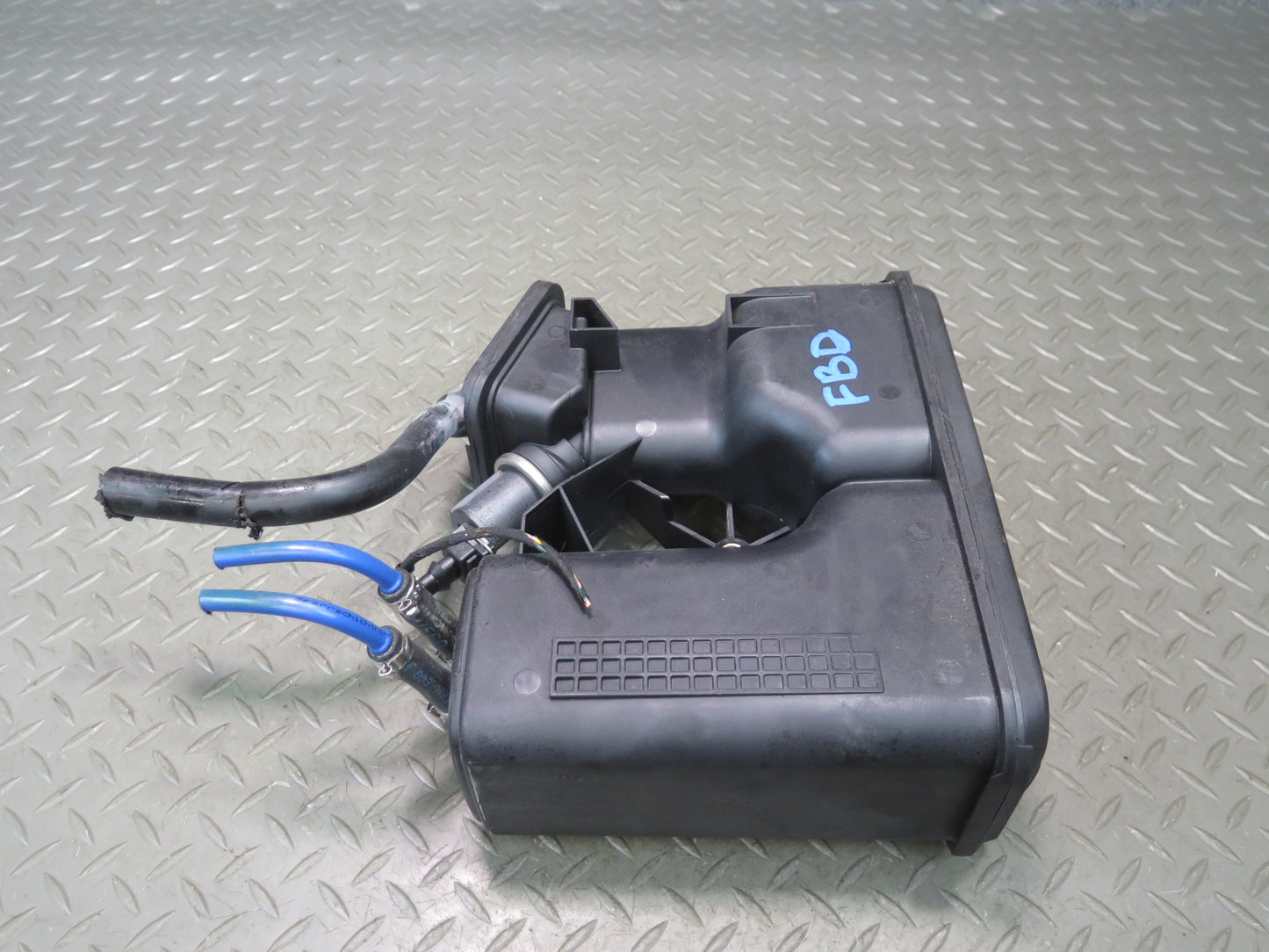 94-99 BMW E36 328iC Fuel Evap Vapor Charcoal Canister 1183508 OEM