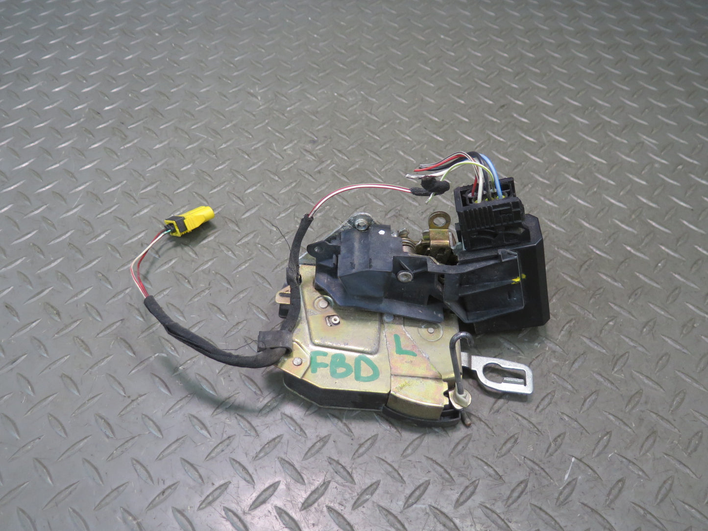 96-99 BMW E36 328iC Coupe Convertible Left Door Lock Latch Actuator OEM