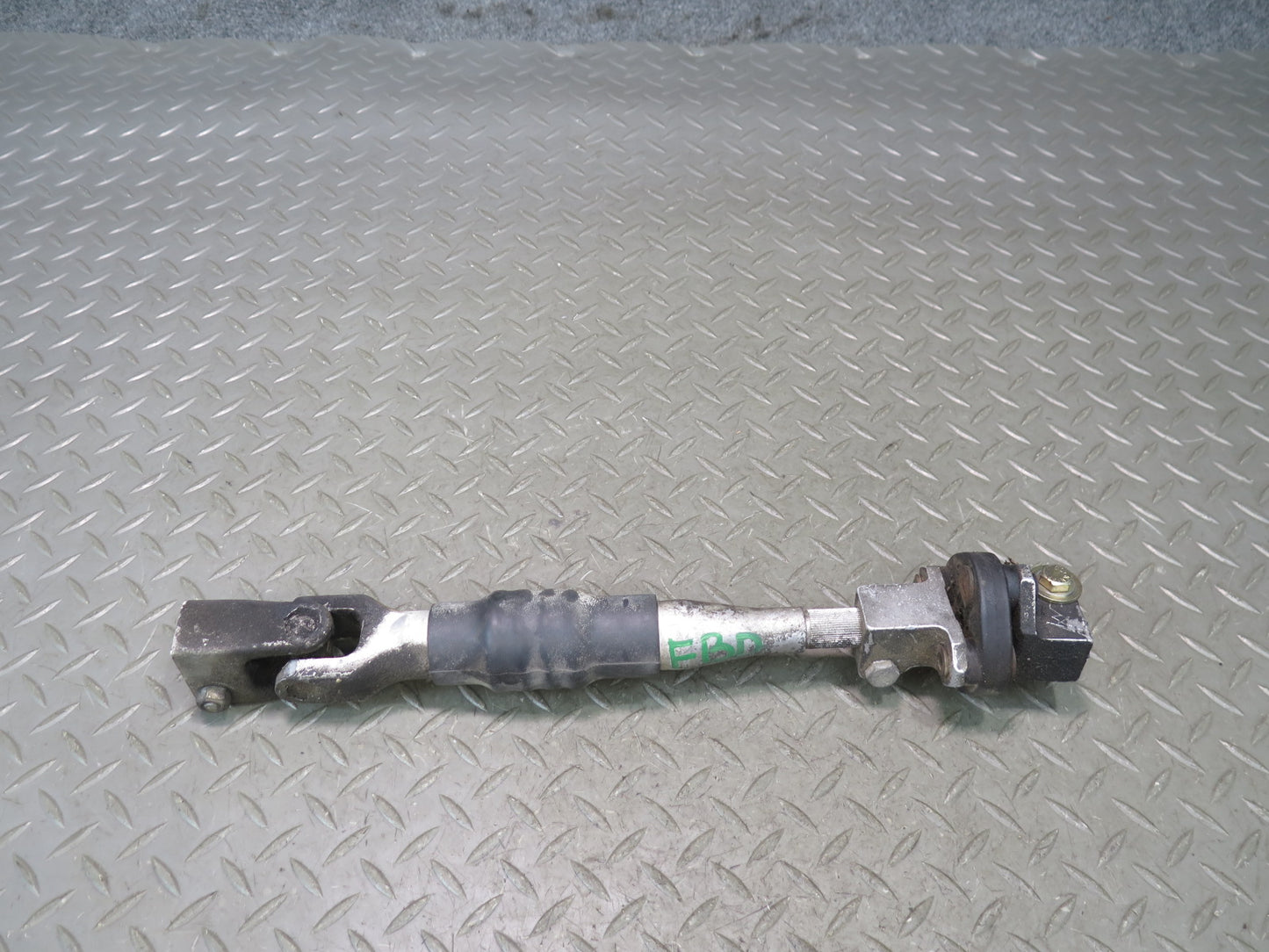 95-99 BMW E36 328iC Steering Column Lower U Joint Linkage Shaft OEM