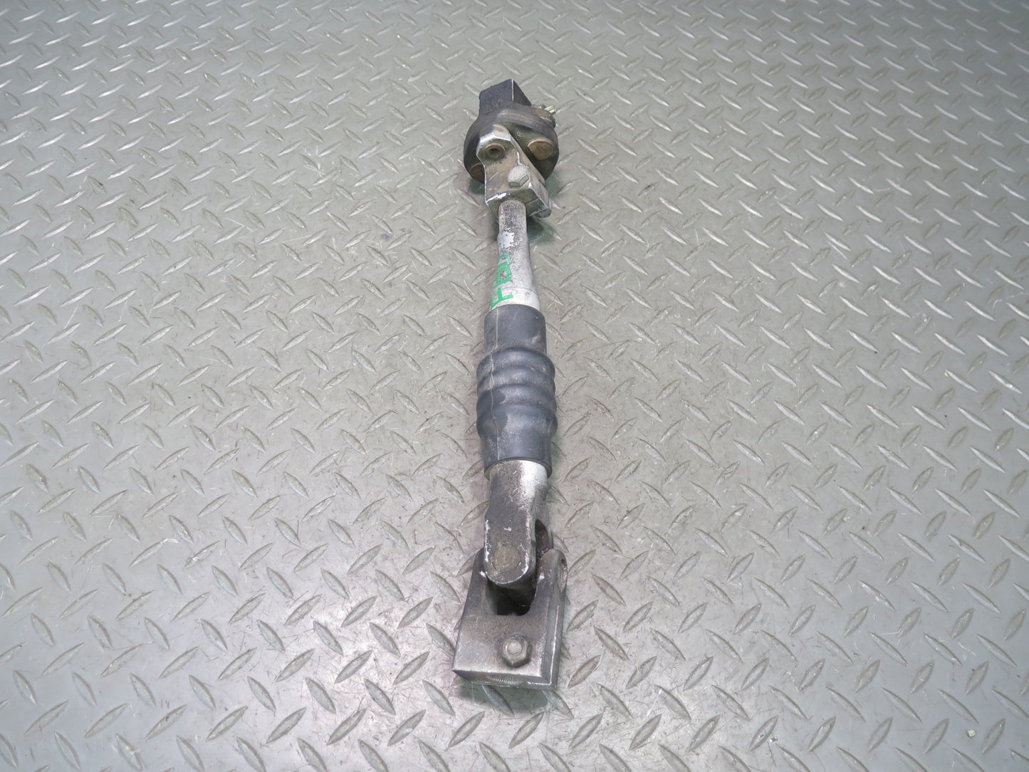 95-99 BMW E36 328iC Steering Column Lower U Joint Linkage Shaft OEM