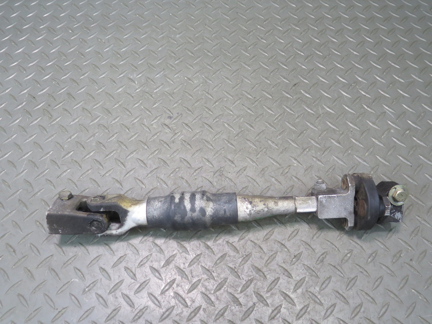 95-99 BMW E36 328iC Steering Column Lower U Joint Linkage Shaft OEM