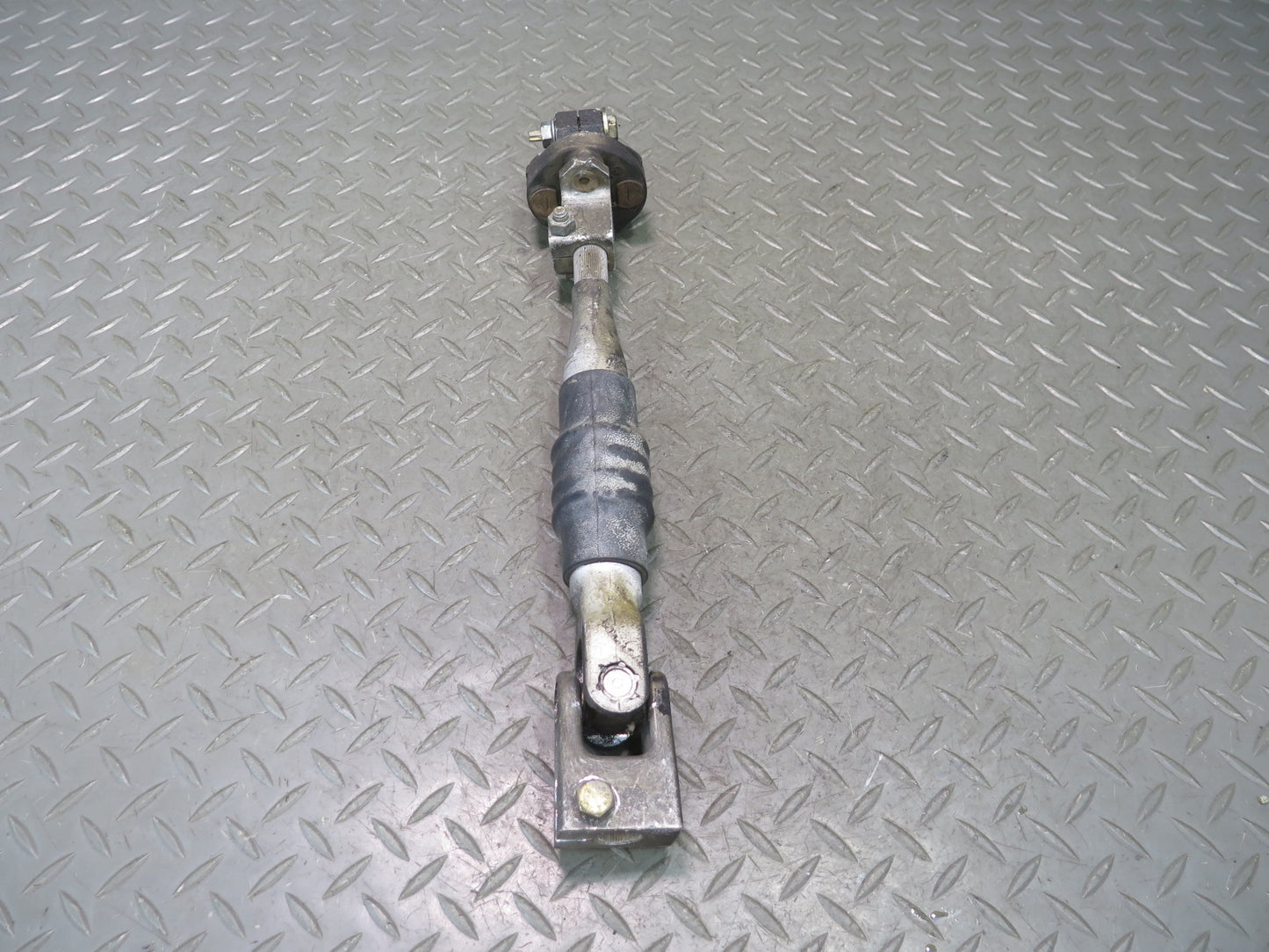 95-99 BMW E36 328iC Steering Column Lower U Joint Linkage Shaft OEM