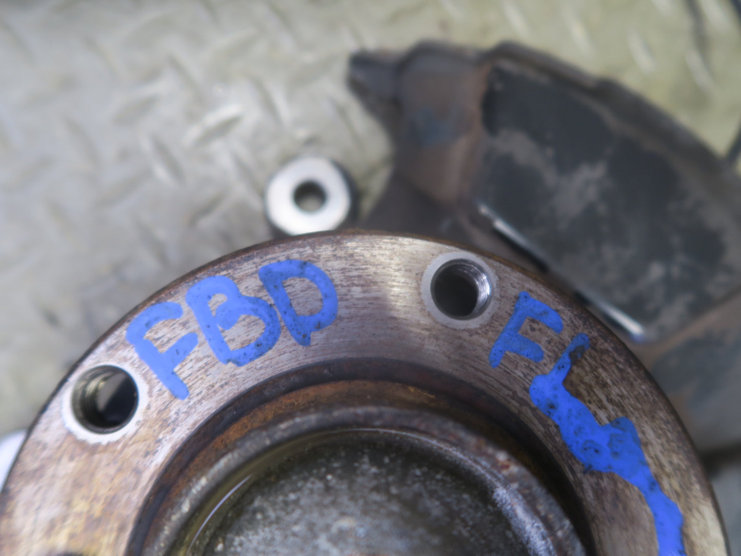 94-99 BMW E36 328iC Front Left Spindle Knuckle Wheel Hub Bearing OEM