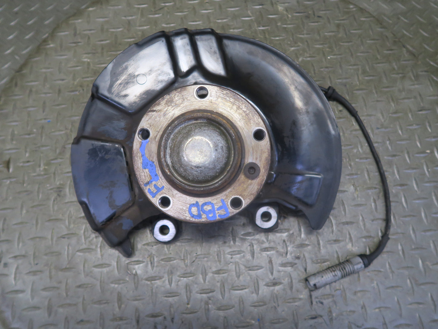 94-99 BMW E36 328iC Front Left Spindle Knuckle Wheel Hub Bearing OEM