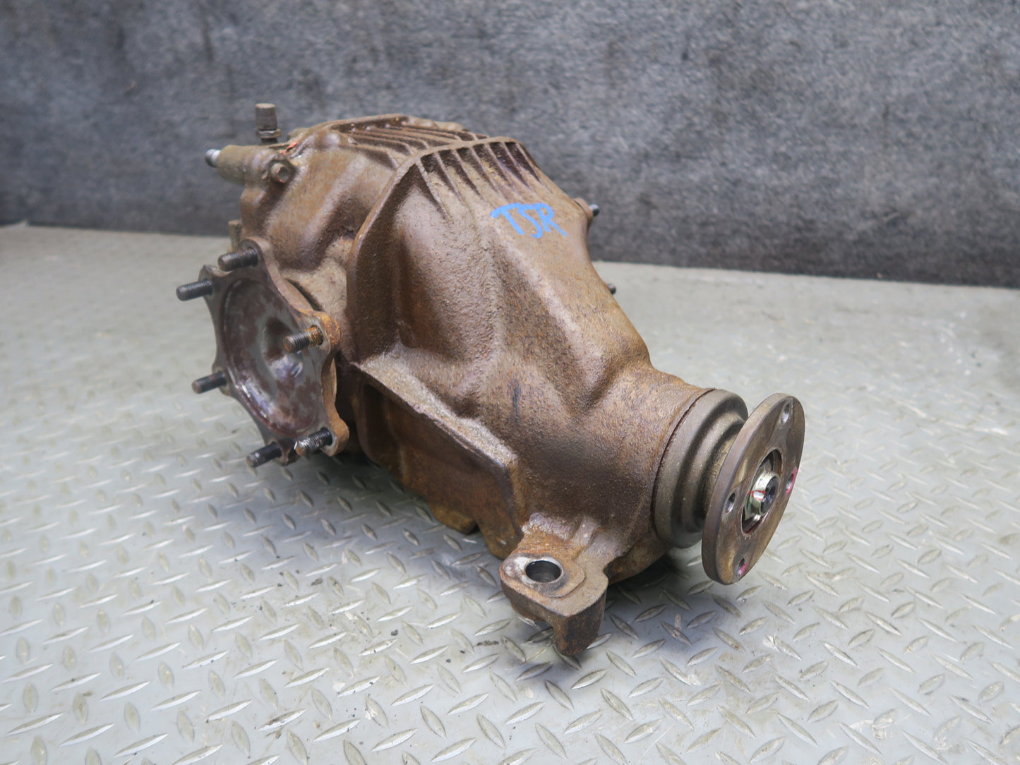86-88 Toyota Supra MA70L NA M/T Rear Differential Carrier 4.3 Ratio 131k OEM