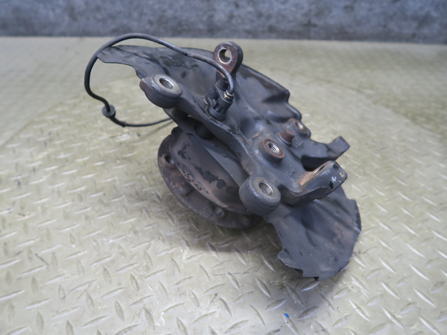94-99 BMW E36 328iC Front Left Spindle Knuckle Wheel Hub Bearing OEM