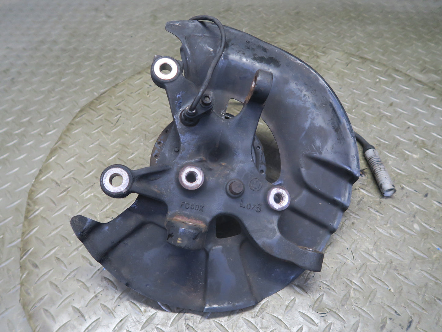 94-99 BMW E36 328iC Front Left Spindle Knuckle Wheel Hub Bearing OEM