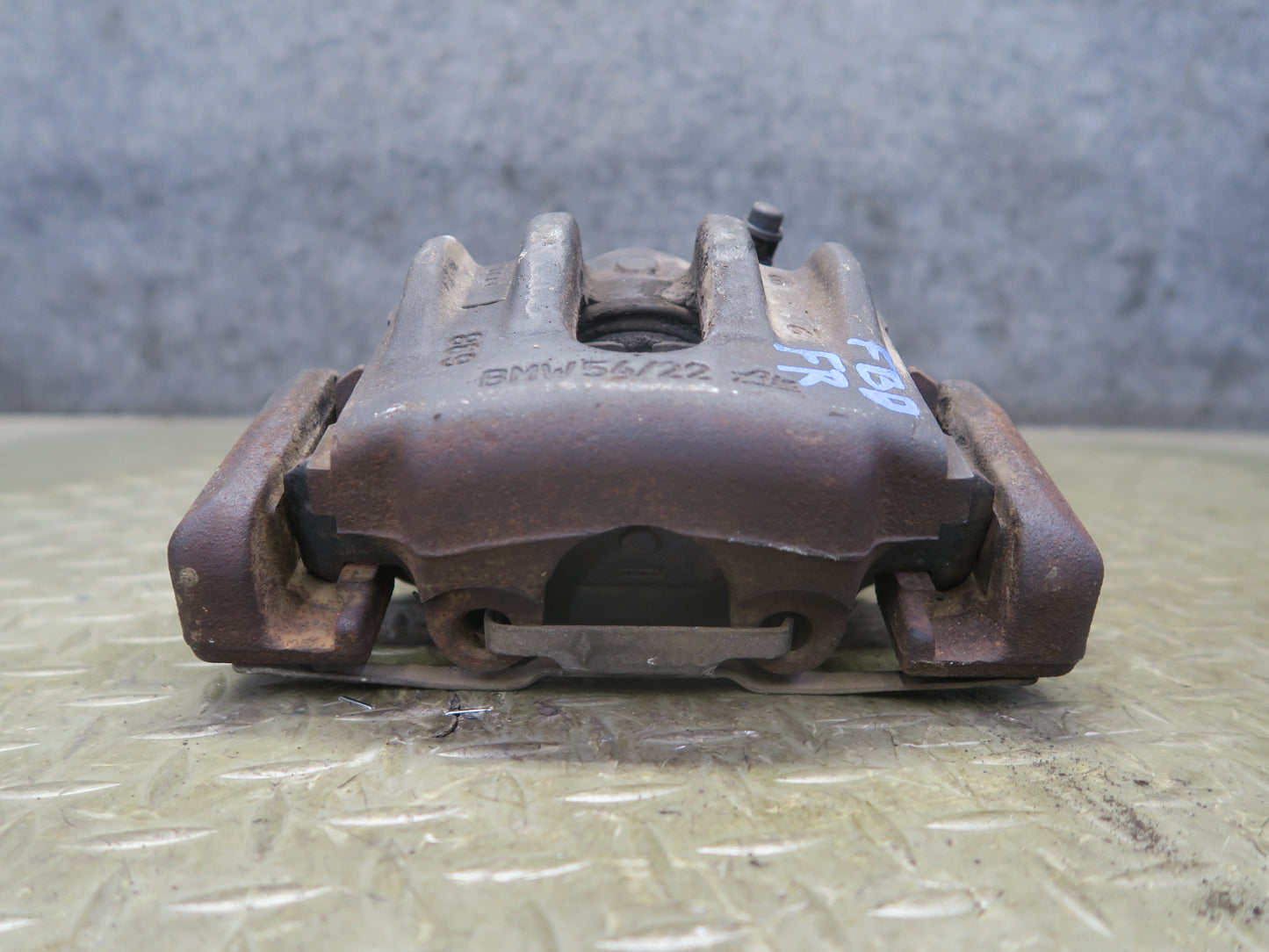 96-99 BMW E36 328iC Convertible Set of 2 Front Left & Right Brake Caliper OEM
