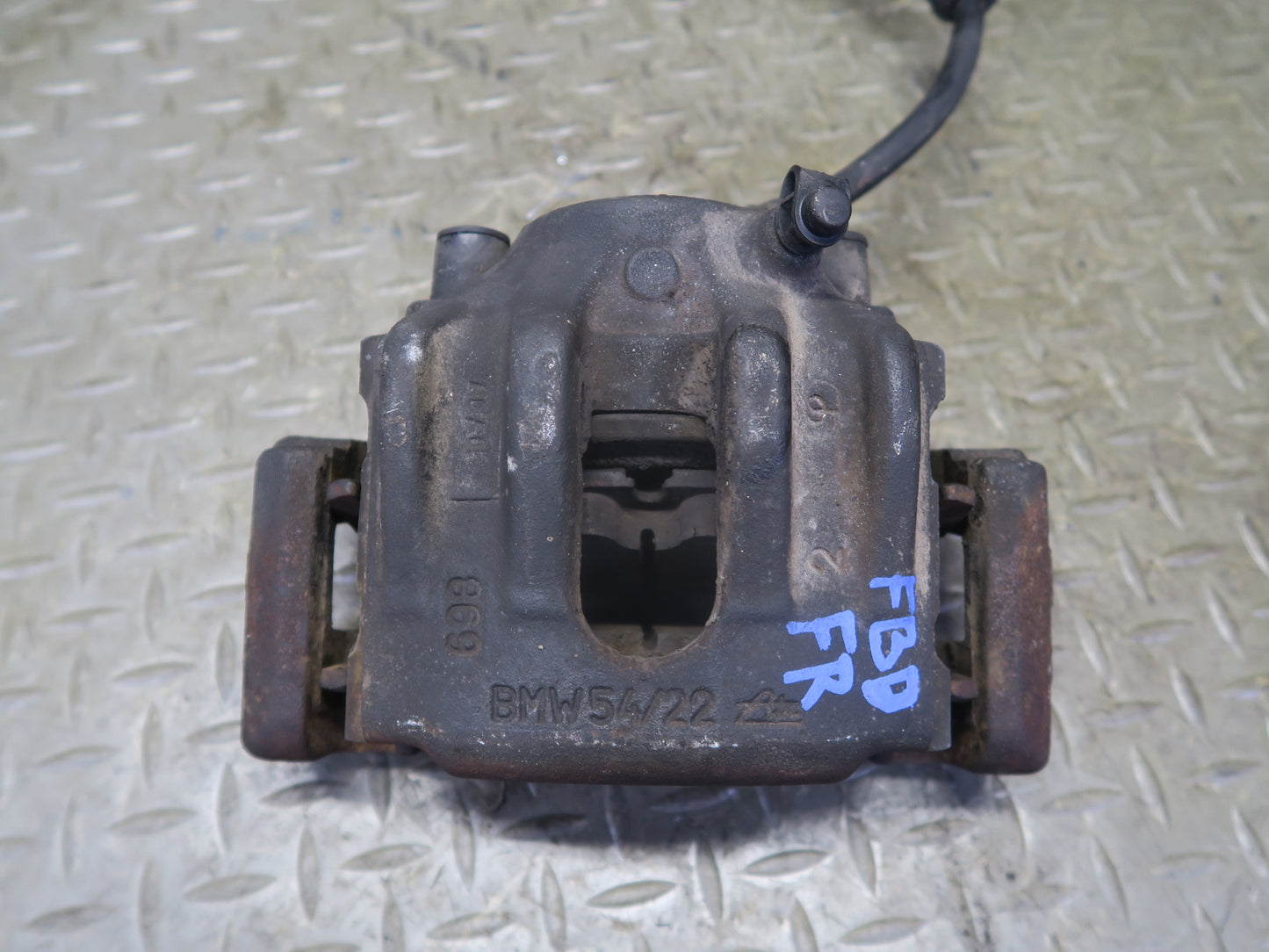 96-99 BMW E36 328iC Convertible Set of 2 Front Left & Right Brake Caliper OEM