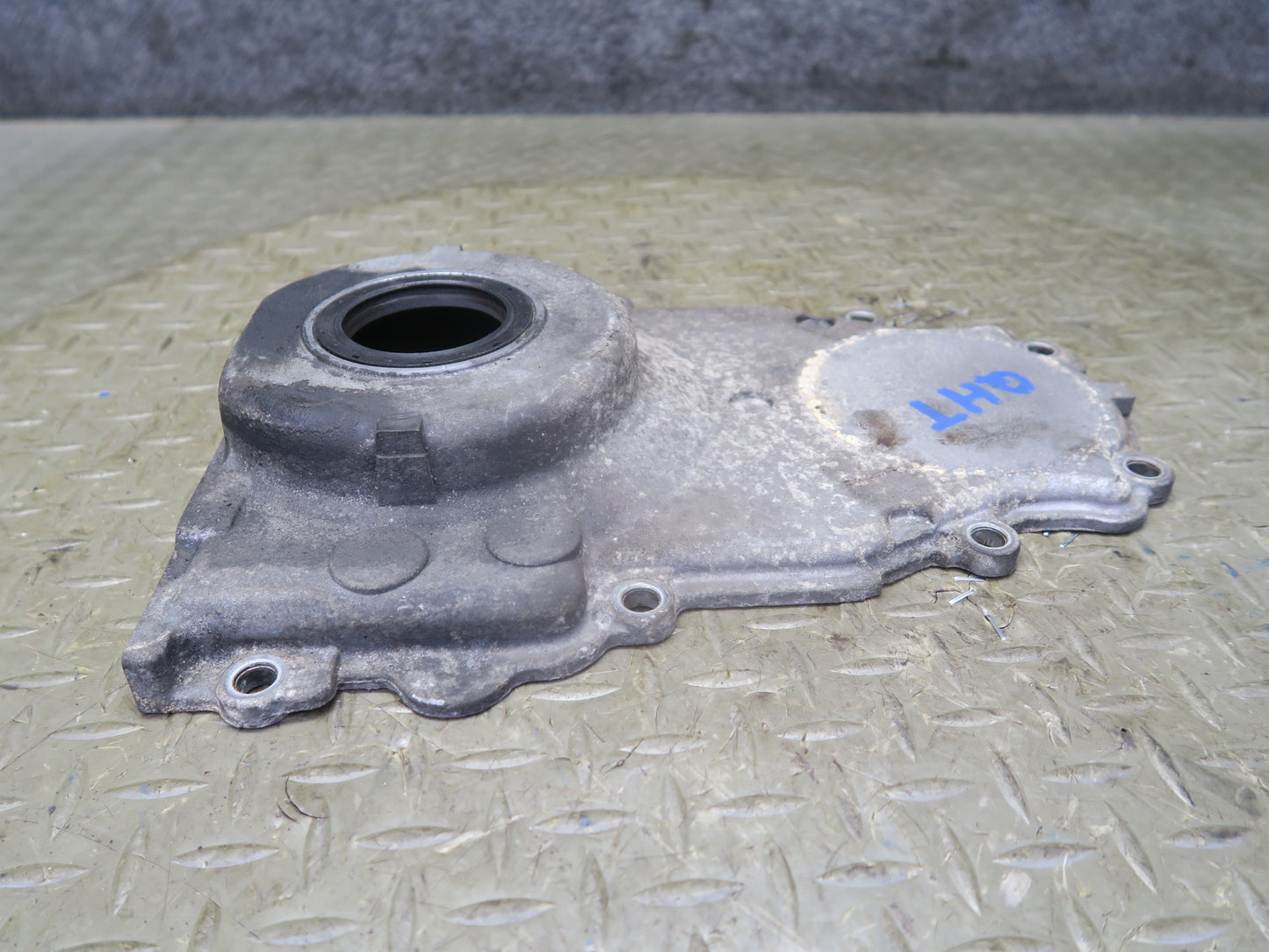 2003-2007 Hummer H2 6.0L Front Engine Motor Timing Plate Cover 12556623