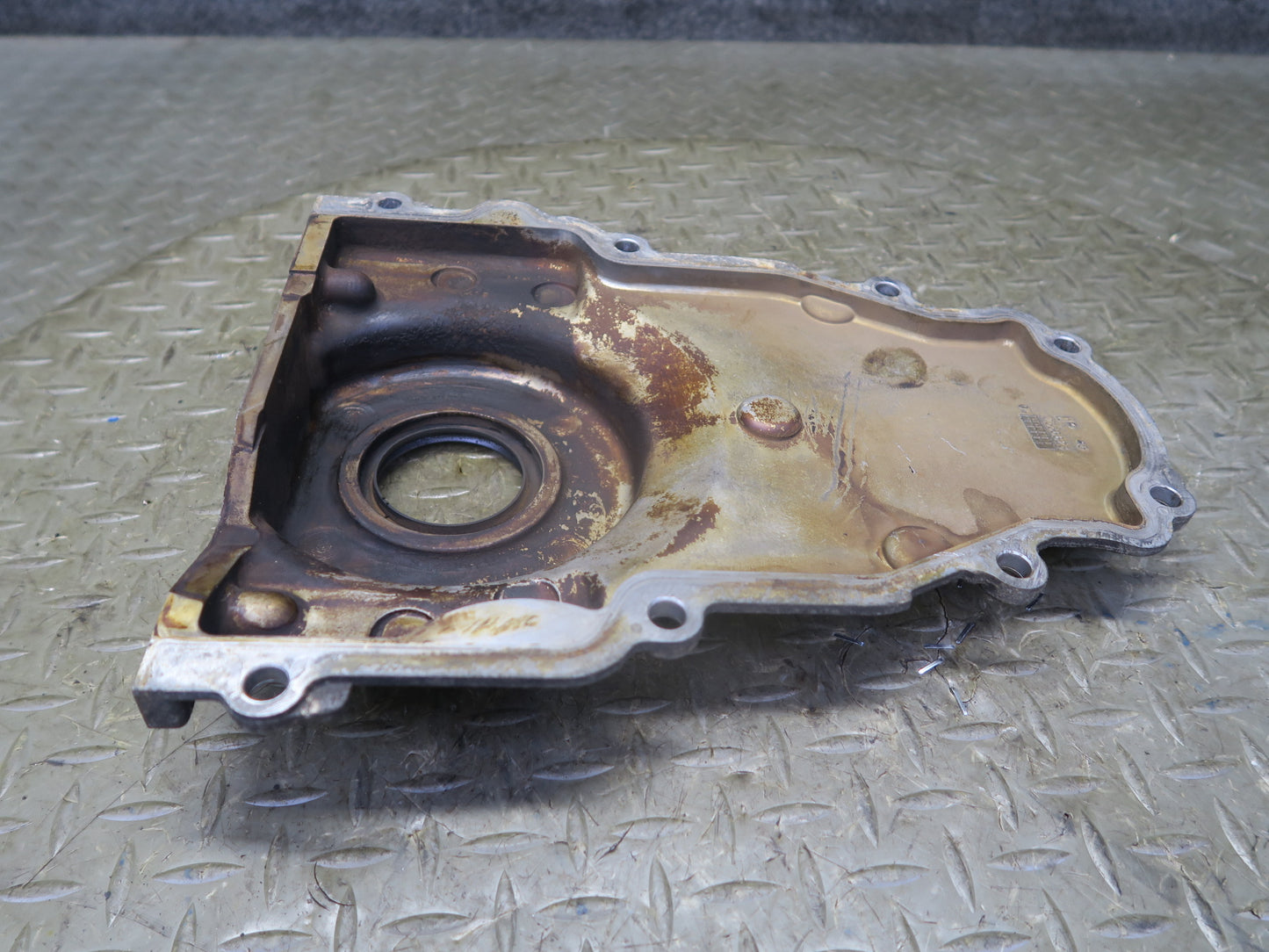 2003-2007 Hummer H2 6.0L Front Engine Motor Timing Plate Cover 12556623