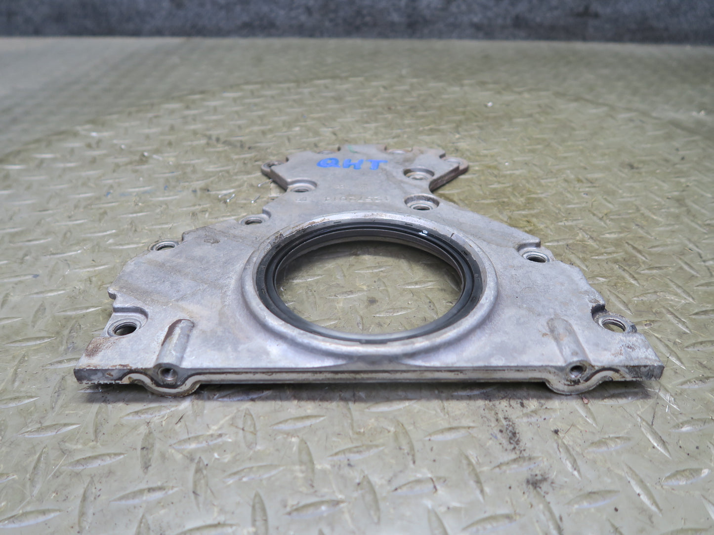 2003-2007 Hummer H2 6.0L Rear Engine Motor Block Cover Main Seal