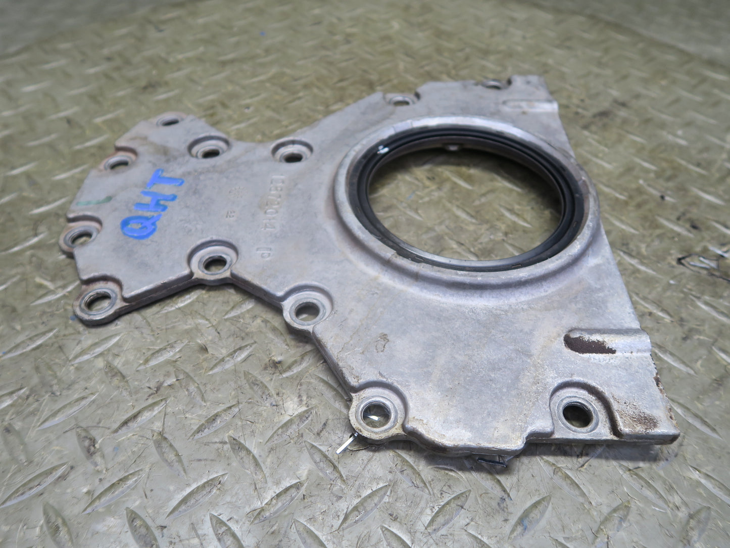 2003-2007 Hummer H2 6.0L Rear Engine Motor Block Cover Main Seal