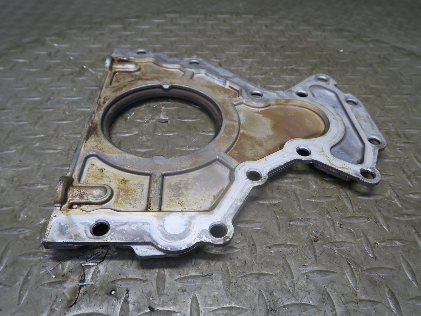 2003-2007 Hummer H2 6.0L Rear Engine Motor Block Cover Main Seal