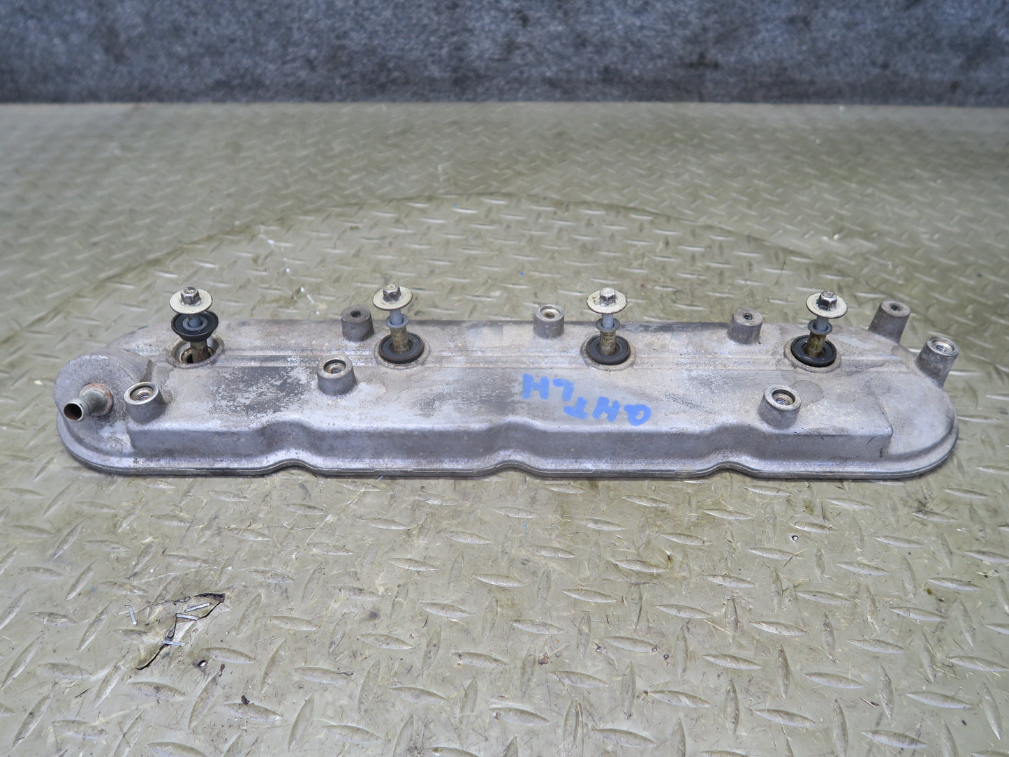 2003-2007 Hummer H2 6.0L Engine Left Driver Side Cylinder Head Valve Cover