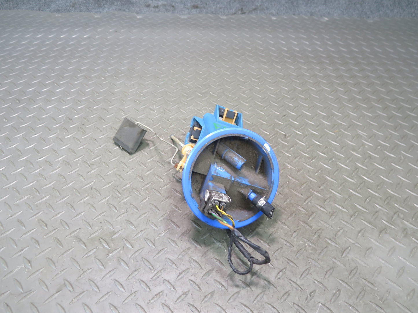 96-99 BMW E36 328iC M52 Fuel Pump Level Sensor Sending Unit Assembly OEM